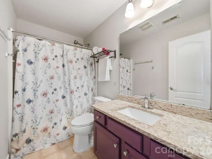 14009 Mallard Lake Road, Charlotte, NC 28262.  MLS# CAR4380183, YatesRealty ID 22232. 