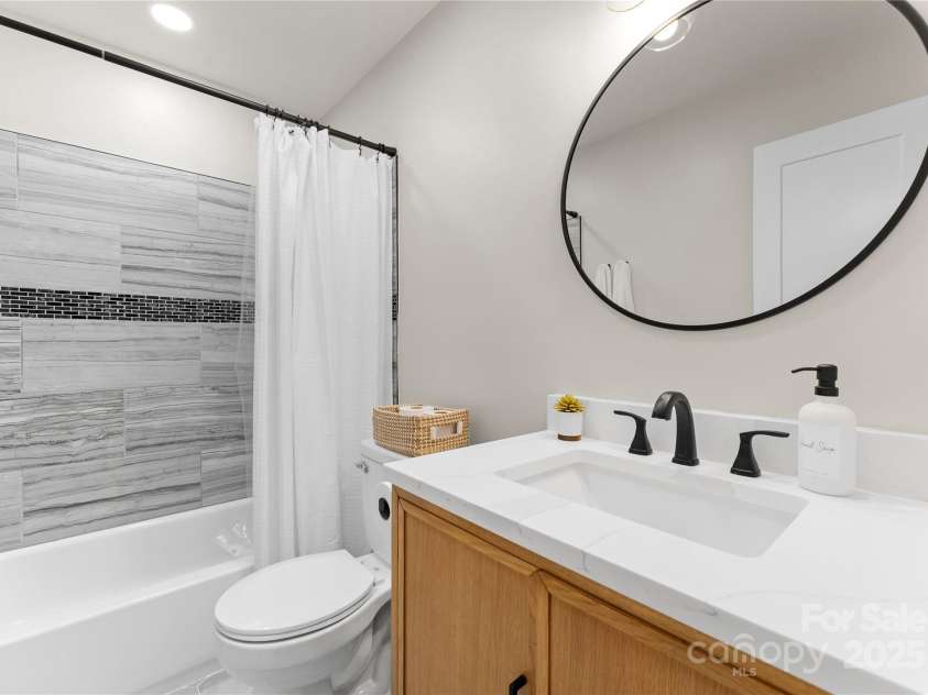 3423 Sudbury Road, Charlotte, NC 28205.  MLS# CAR4246722, YatesRealty ID 22232. Additional full bathroom on main