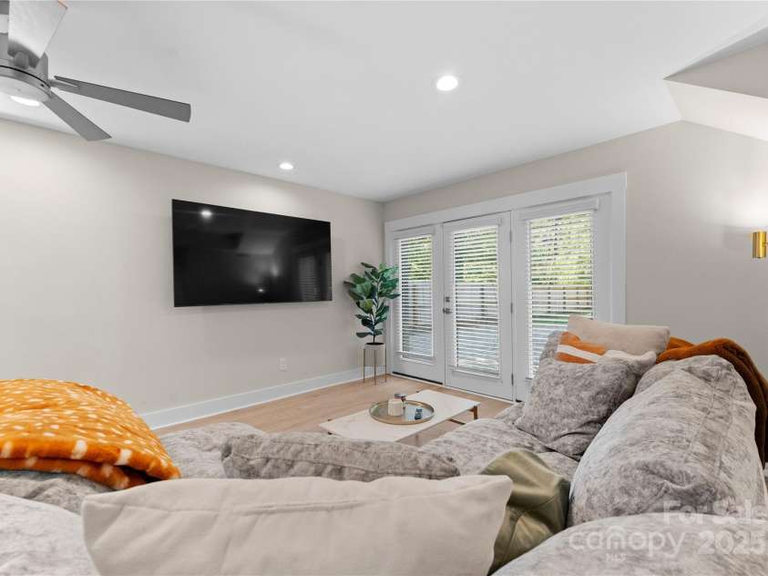 3423 Sudbury Road, Charlotte, NC 28205.  MLS# CAR4246722, YatesRealty ID 22232. Great flex space in the basement with walk about ability