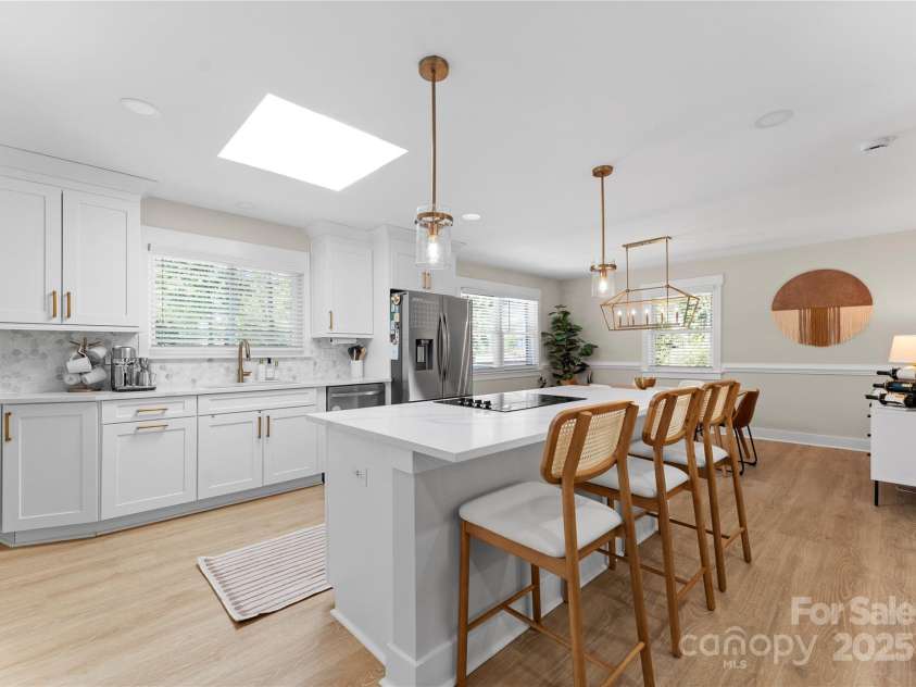 3423 Sudbury Road, Charlotte, NC 28205.  MLS# CAR4246722, YatesRealty ID 22232. Make this beautifully renovated home yours today