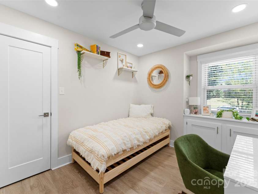 3423 Sudbury Road, Charlotte, NC 28205.  MLS# CAR4246722, YatesRealty ID 22232. Second bedroom on main