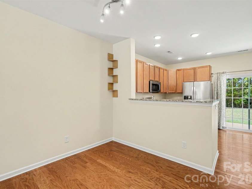 13635 Browhill Lane, Charlotte, NC 28278.  MLS# CAR4380856, YatesRealty ID 22233. 