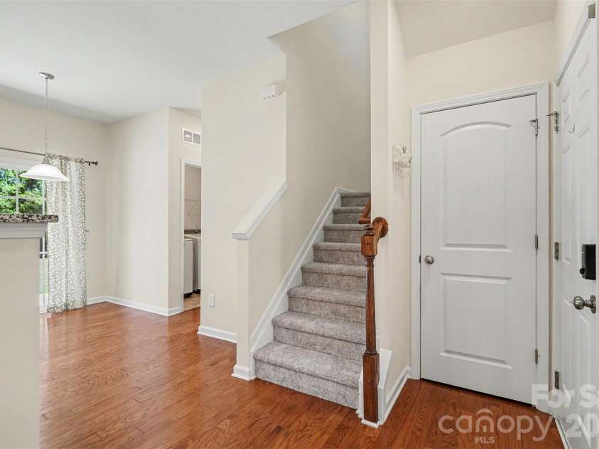 13635 Browhill Lane, Charlotte, NC 28278.  MLS# CAR4380856, YatesRealty ID 22233. 
