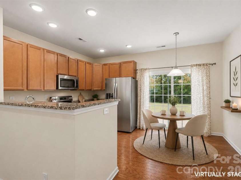 13635 Browhill Lane, Charlotte, NC 28278.  MLS# CAR4380856, YatesRealty ID 22233. 