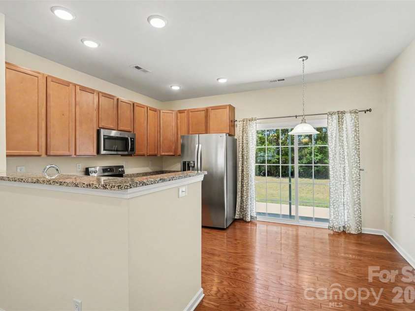 13635 Browhill Lane, Charlotte, NC 28278.  MLS# CAR4380856, YatesRealty ID 22233. 