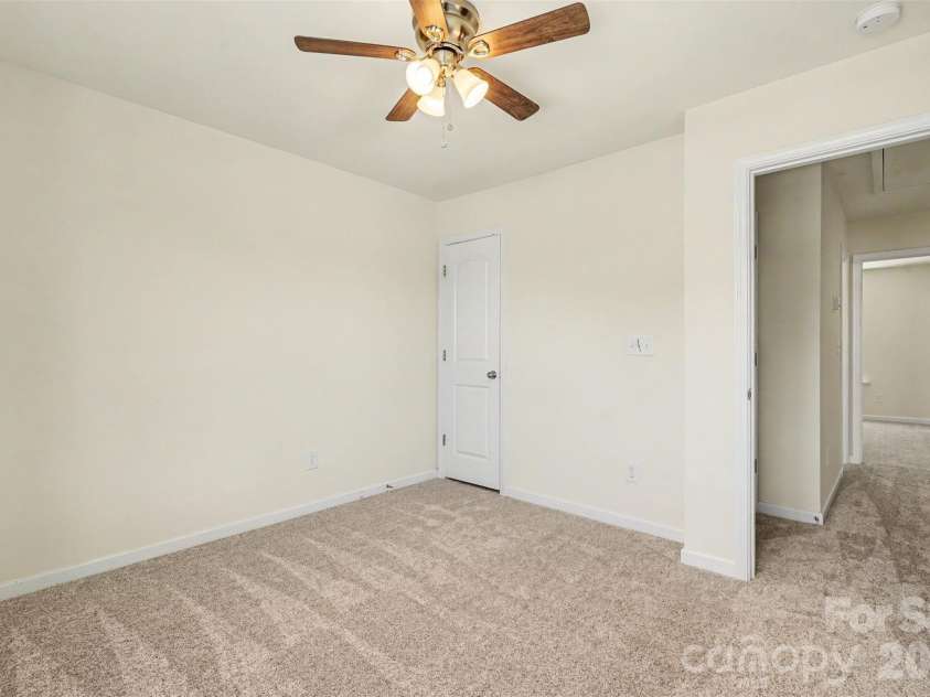 13635 Browhill Lane, Charlotte, NC 28278.  MLS# CAR4380856, YatesRealty ID 22233. 
