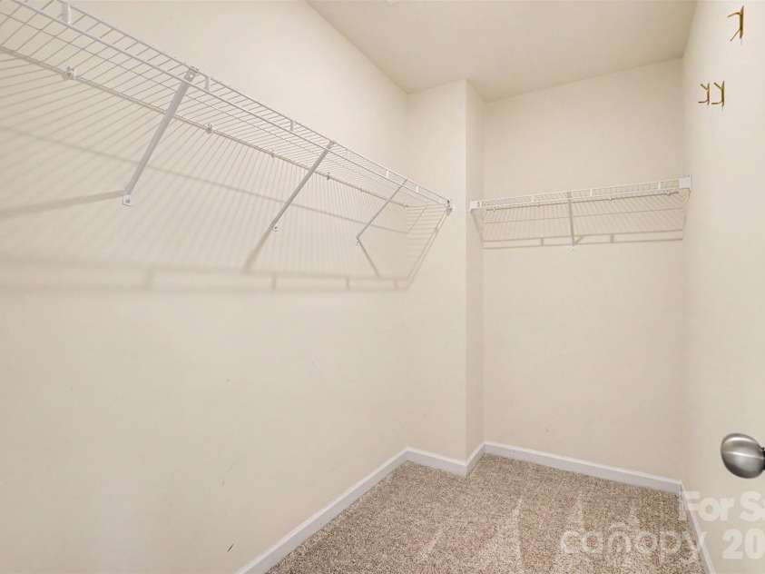 13635 Browhill Lane, Charlotte, NC 28278.  MLS# CAR4380856, YatesRealty ID 22233. 