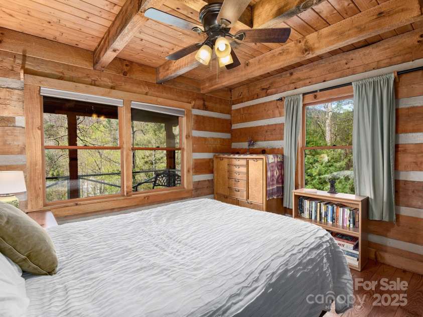 20 Frontier Court, Asheville, NC 28805.  MLS# CAR4269576, YatesRealty ID 22234. 