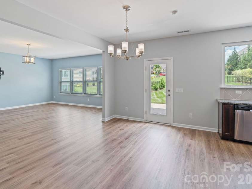 7129 Dove Field Lane, Fort Mill, SC 29707.  MLS# CAR4332862, YatesRealty ID 22234. 