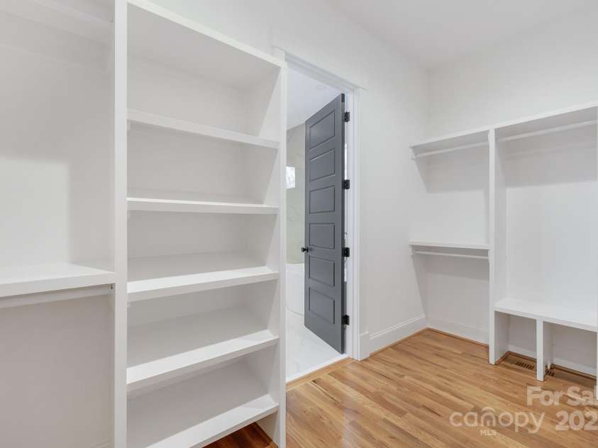 144 Sardis Lane, Charlotte, NC 28270.  MLS# CAR4224097, YatesRealty ID 22235. 