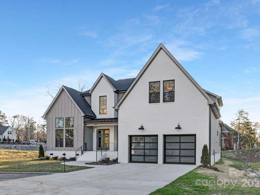 144 Sardis Lane, Charlotte, NC 28270.  MLS# CAR4224097, YatesRealty ID 22235. 