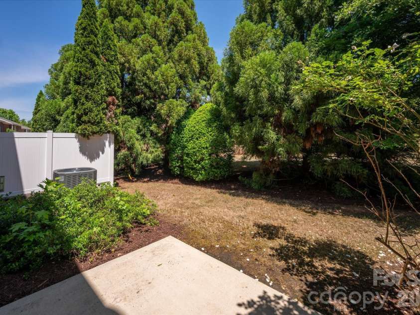 15551 Canmore Street, Charlotte, NC 28277.  MLS# CAR4374850, YatesRealty ID 22235. 