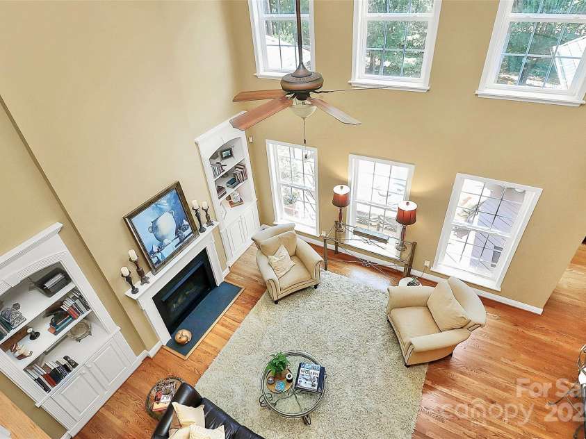 13824 Glen Abbey Drive, Charlotte, NC 28278.  MLS# CAR4273393, YatesRealty ID 22236. Two-story open GR