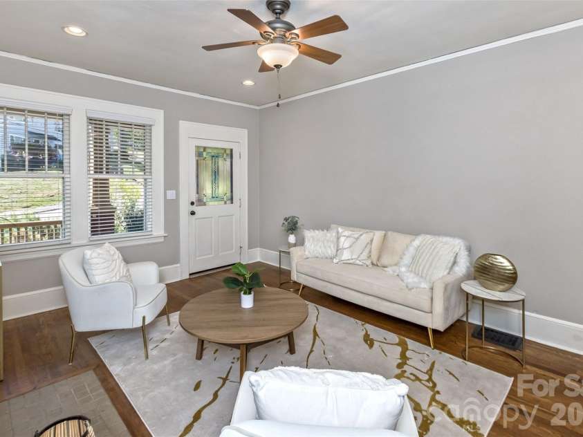 178 Coleman Avenue, Asheville, NC 28801.  MLS# CAR4373425, YatesRealty ID 22236. 