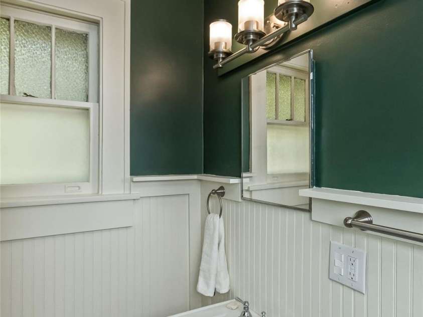 178 Coleman Avenue, Asheville, NC 28801.  MLS# CAR4373425, YatesRealty ID 22236. 