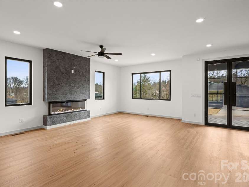 6 Scott Meadows Drive, Asheville, NC 28806.  MLS# CAR4343197, YatesRealty ID 22237. 
