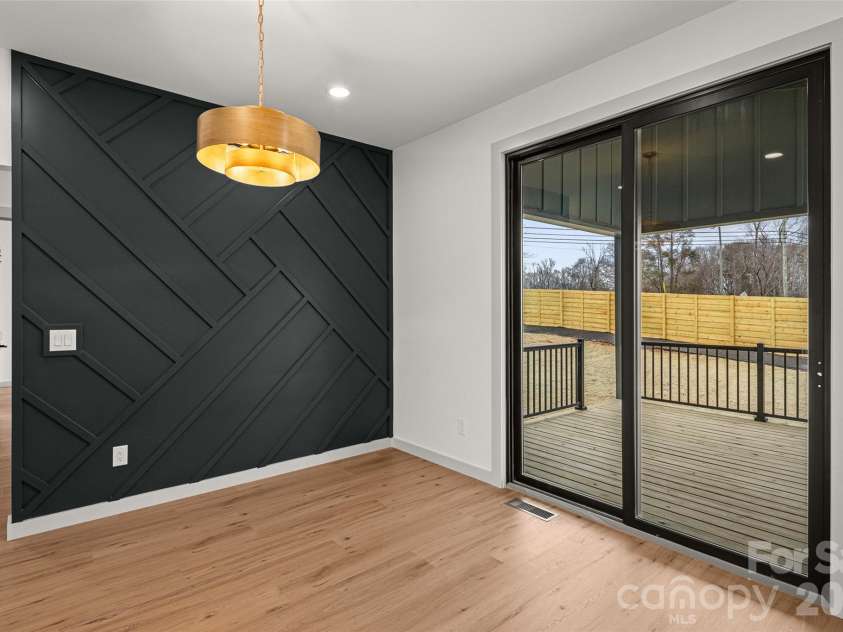 6 Scott Meadows Drive, Asheville, NC 28806.  MLS# CAR4343197, YatesRealty ID 22237. 