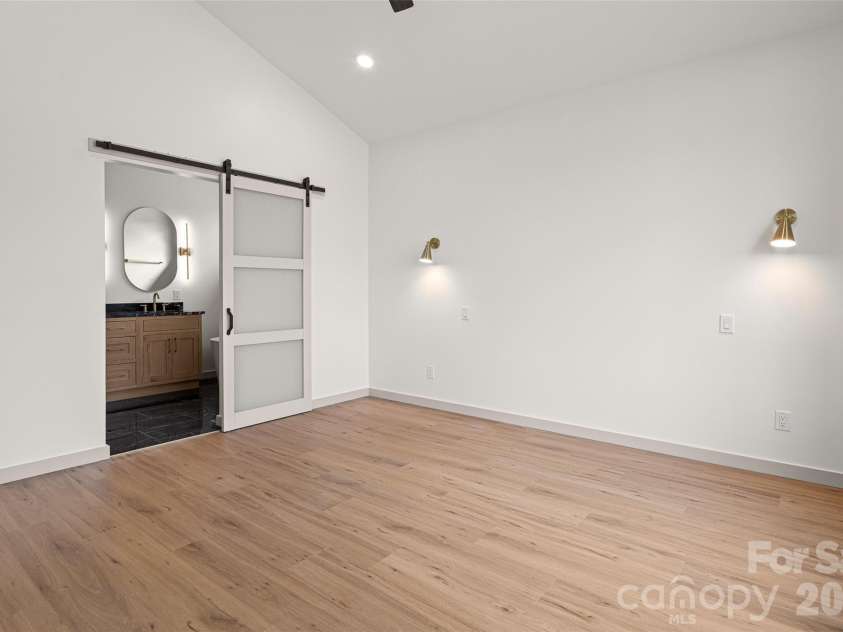 6 Scott Meadows Drive, Asheville, NC 28806.  MLS# CAR4343197, YatesRealty ID 22237. 