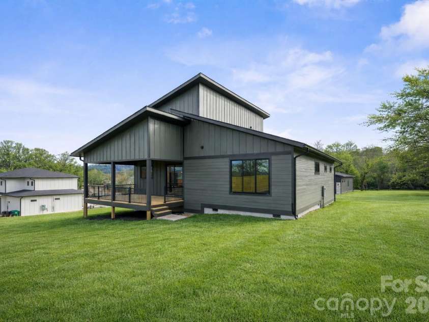 6 Scott Meadows Drive, Asheville, NC 28806.  MLS# CAR4343197, YatesRealty ID 22237. Virtually enhanced grass