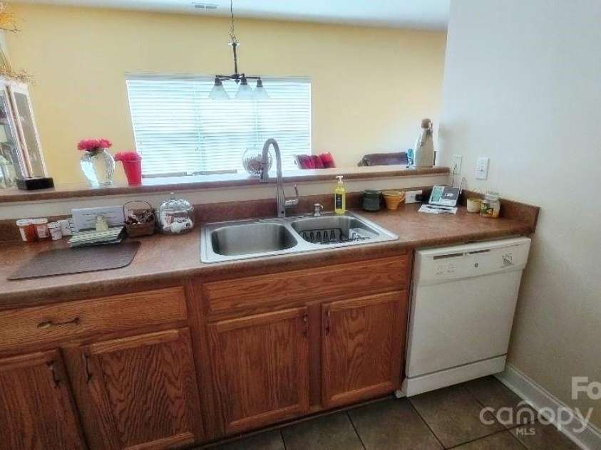 93 Foxden Drive, Fletcher, NC 28732.  MLS# CAR4251885, YatesRealty ID 22237. 