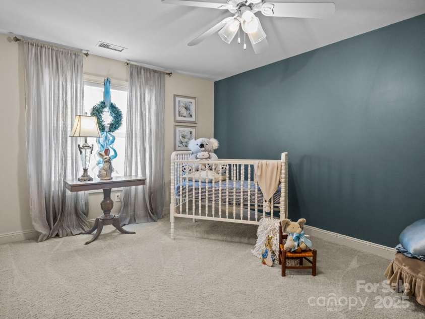 150 Pinnacle Shores Drive, Mooresville, NC 28117.  MLS# CAR4266217, YatesRealty ID 22238. 