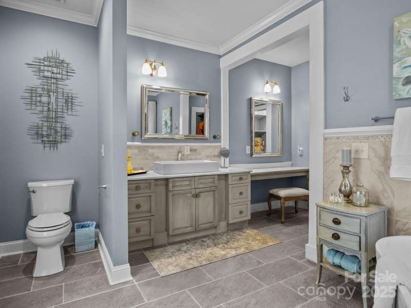 150 Pinnacle Shores Drive, Mooresville, NC 28117.  MLS# CAR4266217, YatesRealty ID 22238. 