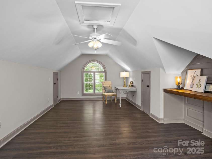 150 Pinnacle Shores Drive, Mooresville, NC 28117.  MLS# CAR4266217, YatesRealty ID 22238. 