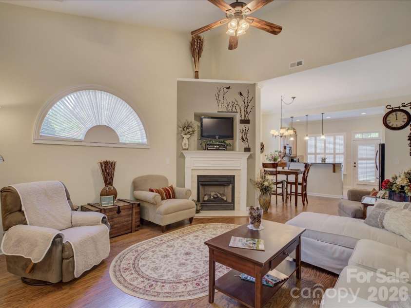 546 Pine Links Drive, Tega Cay, SC 29708.  MLS# CAR4377142, YatesRealty ID 22238. 