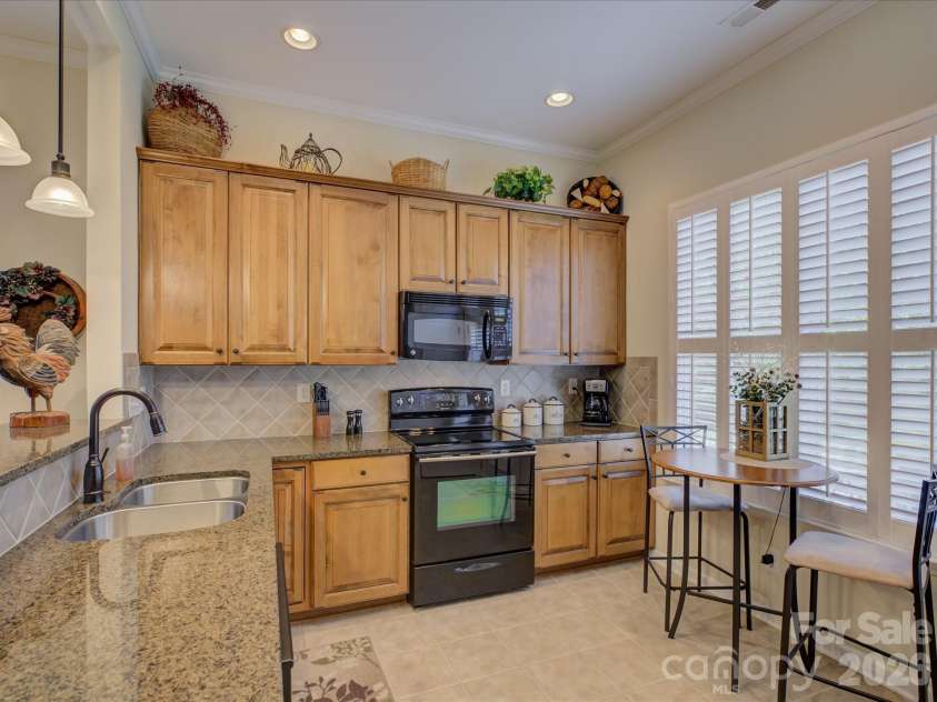546 Pine Links Drive, Tega Cay, SC 29708.  MLS# CAR4377142, YatesRealty ID 22238. 