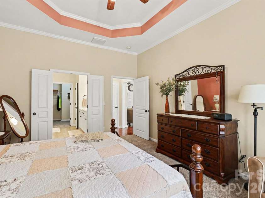 546 Pine Links Drive, Tega Cay, SC 29708.  MLS# CAR4377142, YatesRealty ID 22238. 
