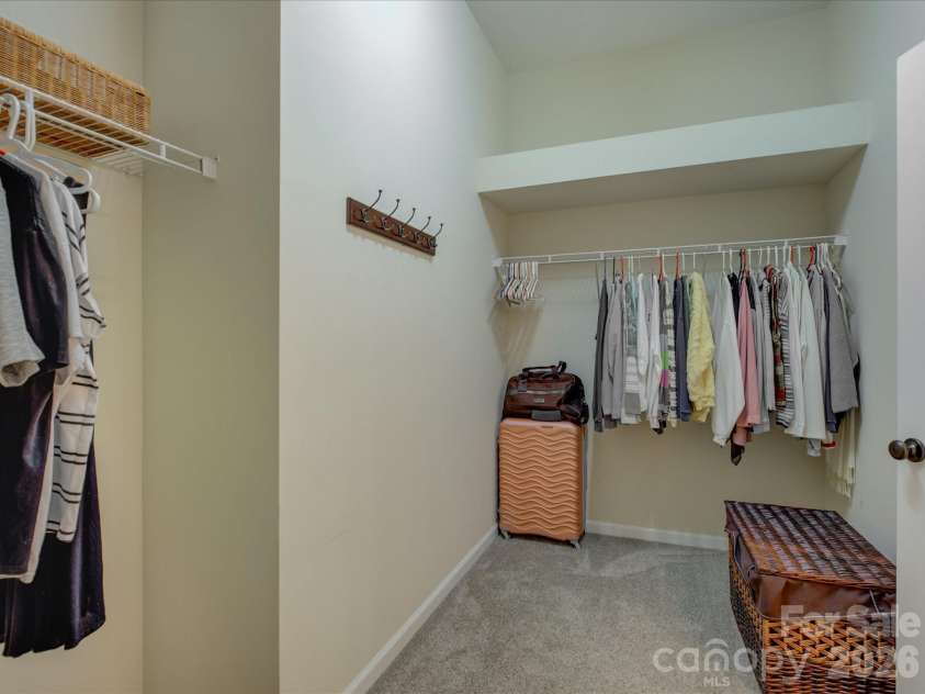 546 Pine Links Drive, Tega Cay, SC 29708.  MLS# CAR4377142, YatesRealty ID 22238. 
