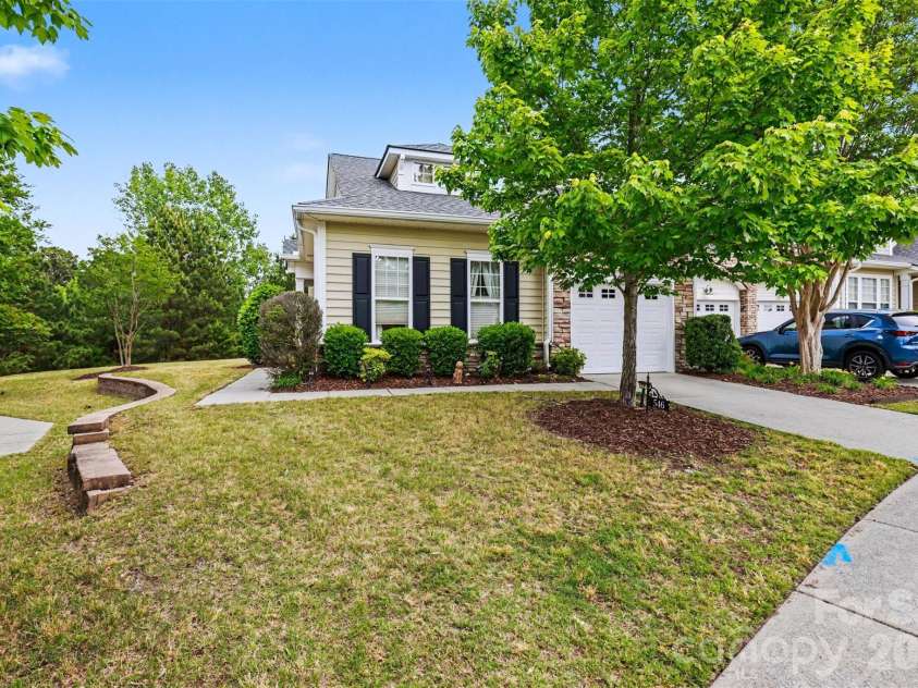 546 Pine Links Drive, Tega Cay, SC 29708.  MLS# CAR4377142, YatesRealty ID 22238. 