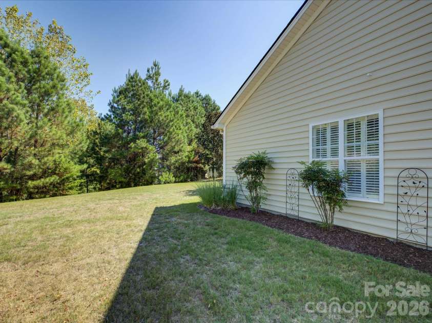 546 Pine Links Drive, Tega Cay, SC 29708.  MLS# CAR4377142, YatesRealty ID 22238. 