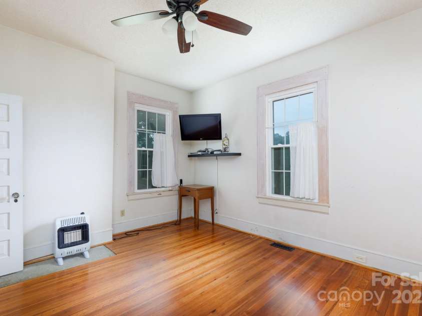 243 Love Street, McConnells, SC 29726.  MLS# CAR4155103, YatesRealty ID 2224. 