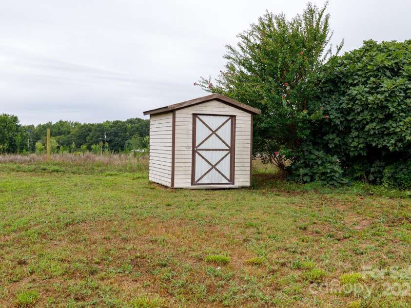 243 Love Street, McConnells, SC 29726.  MLS# CAR4155103, YatesRealty ID 2224. 