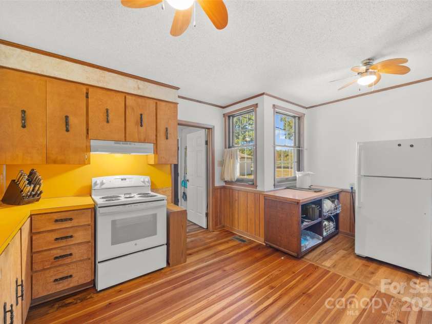 243 Love Street, McConnells, SC 29726.  MLS# CAR4313552, YatesRealty ID 2224. 