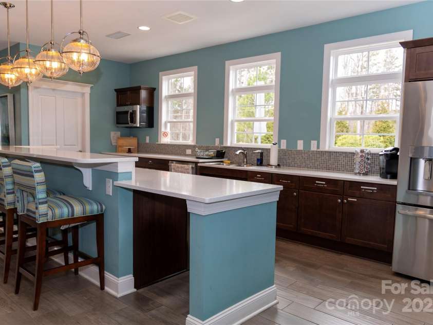 16116 Lakeside Loop Lane, Cornelius, NC 28031.  MLS# CAR4231735, YatesRealty ID 22241. 