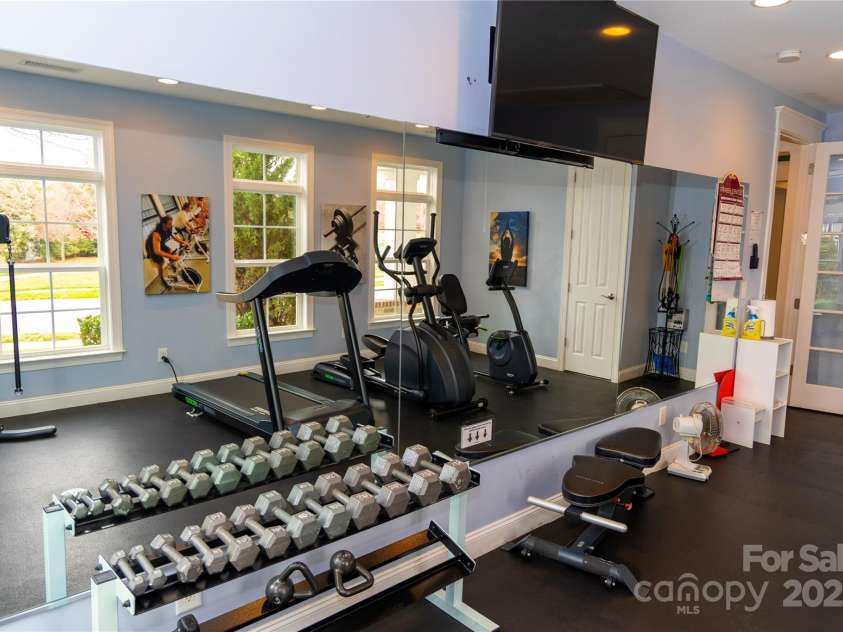 16116 Lakeside Loop Lane, Cornelius, NC 28031.  MLS# CAR4231735, YatesRealty ID 22241. 