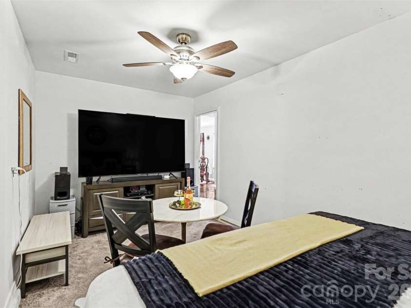306 Cayman Way, Charlotte, NC 28217.  MLS# CAR4379005, YatesRealty ID 22241. 