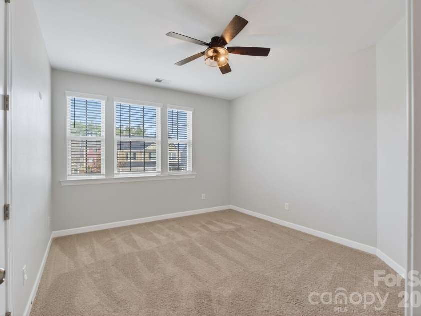 4946 Norman Park Place, Lake Wylie, SC 29710.  MLS# CAR4308538, YatesRealty ID 22242. 
