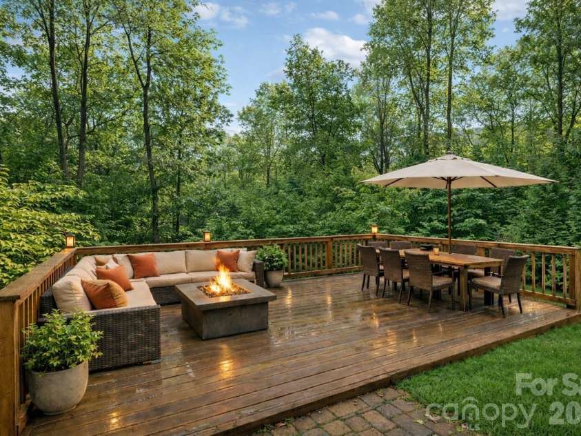 4946 Norman Park Place, Lake Wylie, SC 29710.  MLS# CAR4308538, YatesRealty ID 22242. Virtually Staged