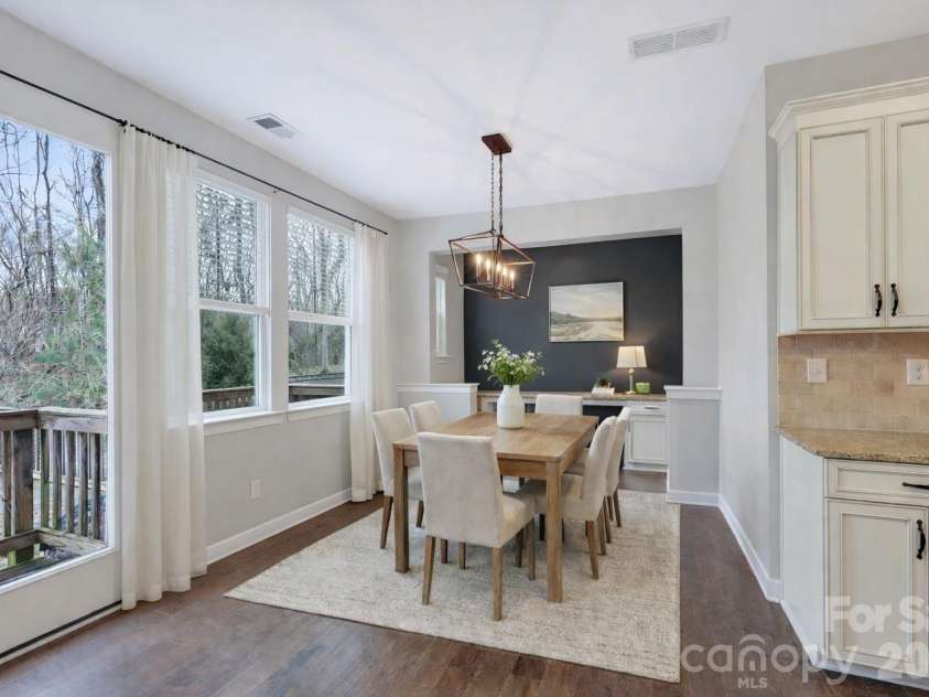 4946 Norman Park Place, Lake Wylie, SC 29710.  MLS# CAR4308538, YatesRealty ID 22242. Virtually StagedBreakfast/Dining area