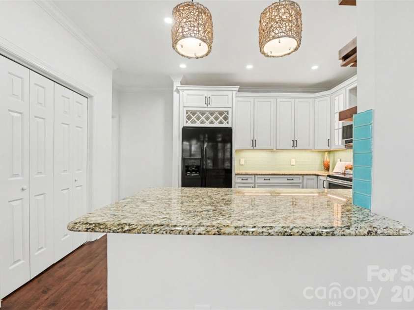 19603 Galleon View, Cornelius, NC 28031.  MLS# CAR4333436, YatesRealty ID 22243. 