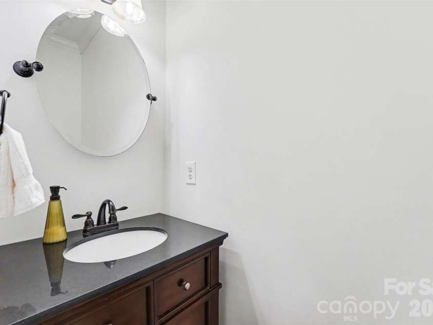 19603 Galleon View, Cornelius, NC 28031.  MLS# CAR4333436, YatesRealty ID 22243. 