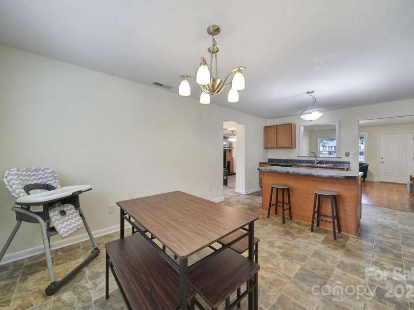 842 Cherry Road, Rock Hill, SC 29732.  MLS# CAR4264385, YatesRealty ID 22243. 