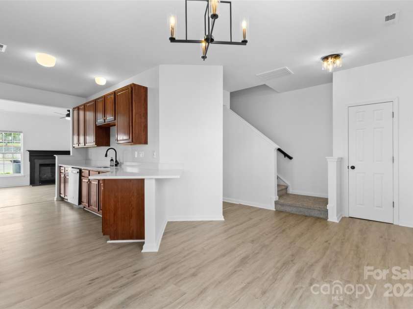 4208 Coulter Crossing, Charlotte, NC 28213.  MLS# CAR4266255, YatesRealty ID 22245. 