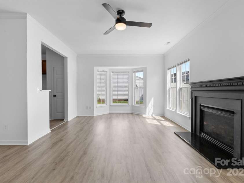 4208 Coulter Crossing, Charlotte, NC 28213.  MLS# CAR4266255, YatesRealty ID 22245. 