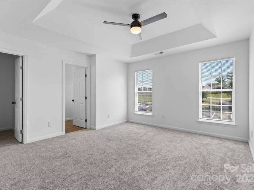 4208 Coulter Crossing, Charlotte, NC 28213.  MLS# CAR4266255, YatesRealty ID 22245. 