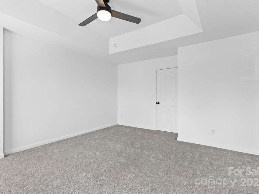 4208 Coulter Crossing, Charlotte, NC 28213.  MLS# CAR4266255, YatesRealty ID 22245. 