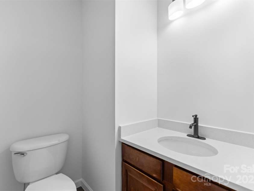 4208 Coulter Crossing, Charlotte, NC 28213.  MLS# CAR4266255, YatesRealty ID 22245. 